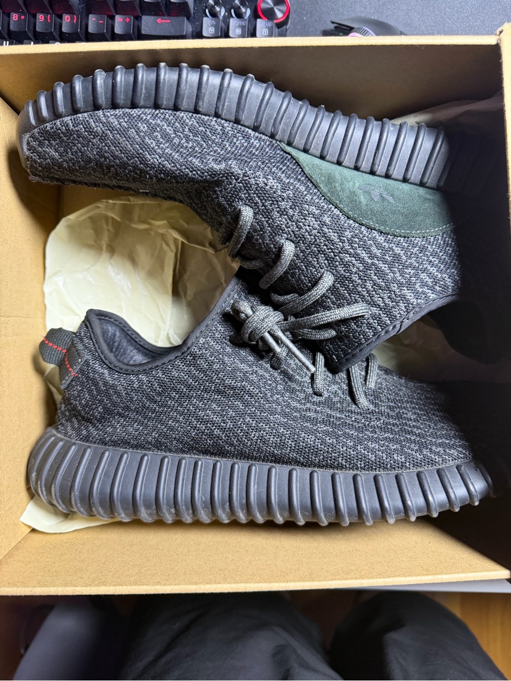 Adidas Yeezy 350 “Pirate Black” 2022